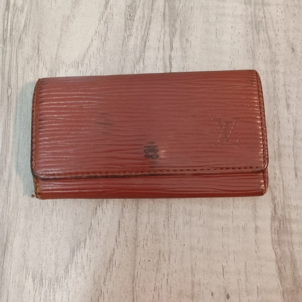 Louis Vuitton Brown Epi Leather 4 Key Holder